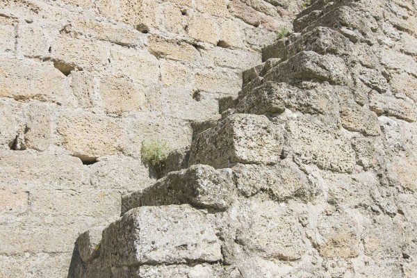 depositphotos_5231875-stock-photo-ladder-on-a-medieval-wall.jpg